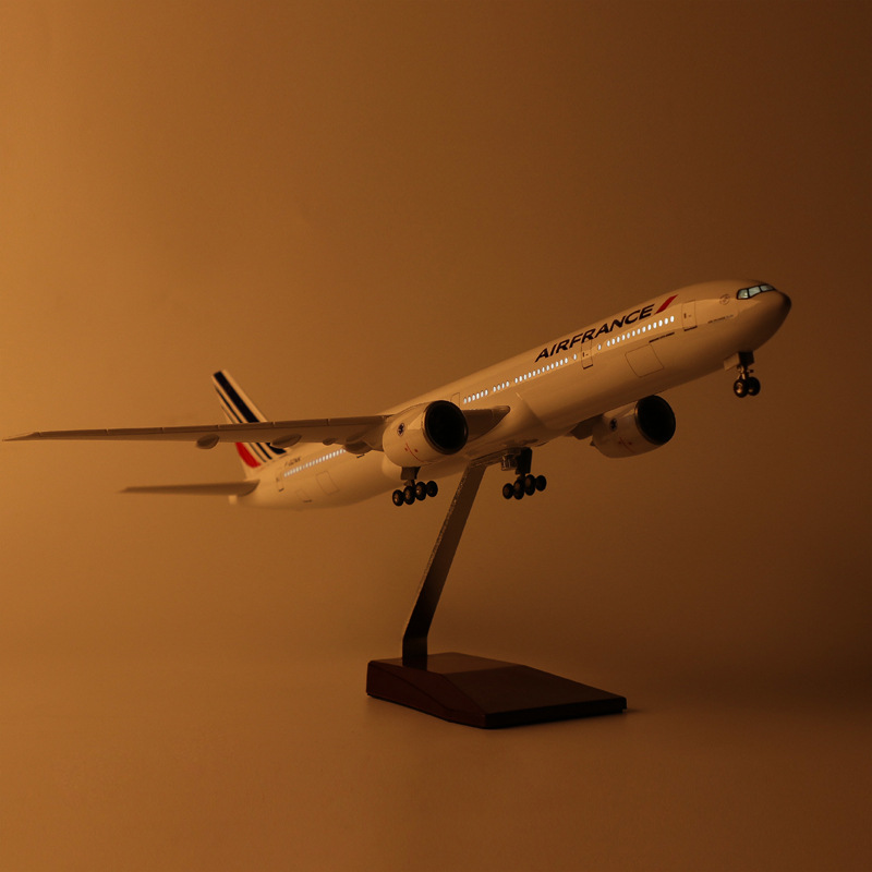 Model Pesawat Diecast Skala Be - Model Kit Planes ulasan dan harga