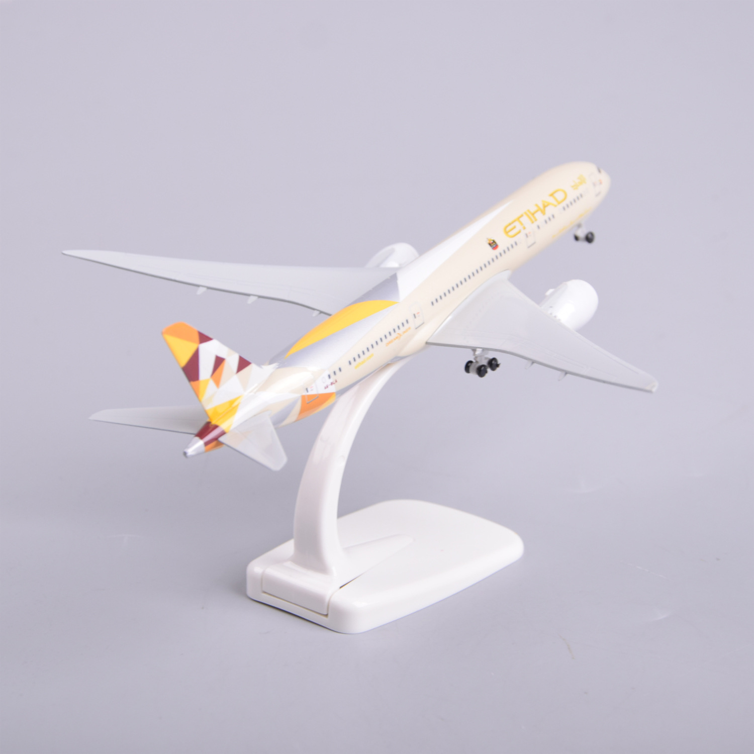 Model Pesawat Terbang Diecast  - Model Kit Planes ulasan dan harga